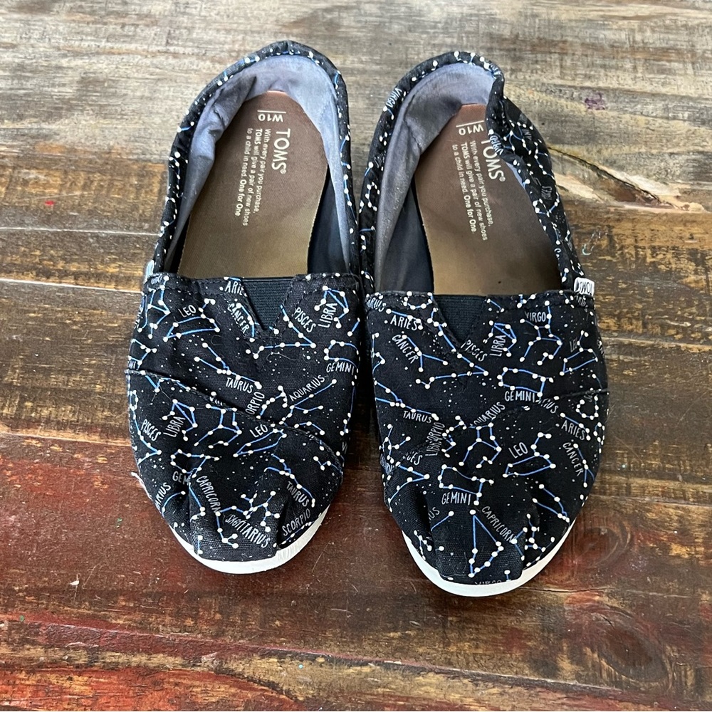 Toms Constellation Women’s Flats size 10